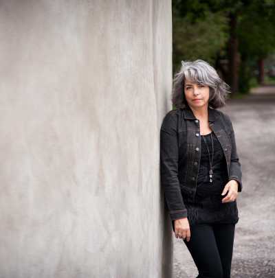 Lynn Miles